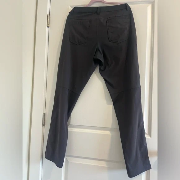 Lululemon ABC 5 Pocket Classic Fit Pants Dark GrayMen’s Size 33